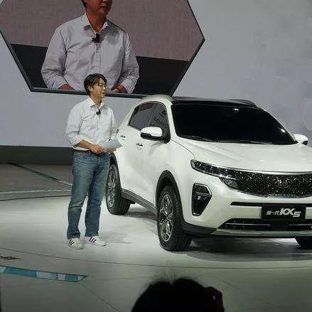 科技与艺术融合，全新2025款起亚车型亮相