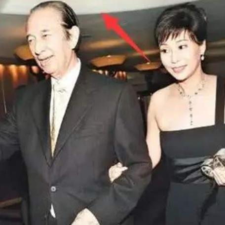 ＂澳门一肖中100%期期准海南特区号＂的：稳固执行战略分析_闪电版2.41