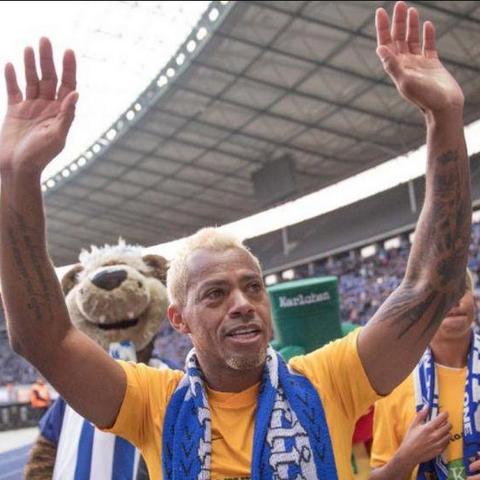 警察打人事件最新进展报道