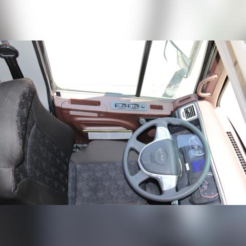 格尔发最新牵引车，物流新时代的领航之选