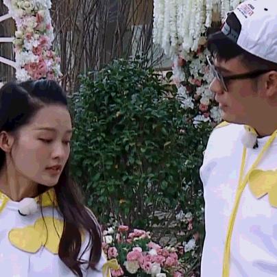 鹿晗与热巴的最新动态揭秘，明星最新消息大放送