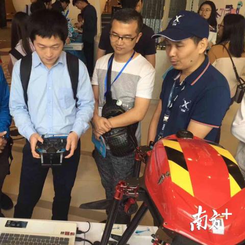 微软发布全新技术与产品，引领数字化转型新篇章