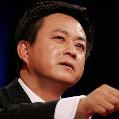 阎维文最新采访报道揭秘,他的音乐人生与成长之路